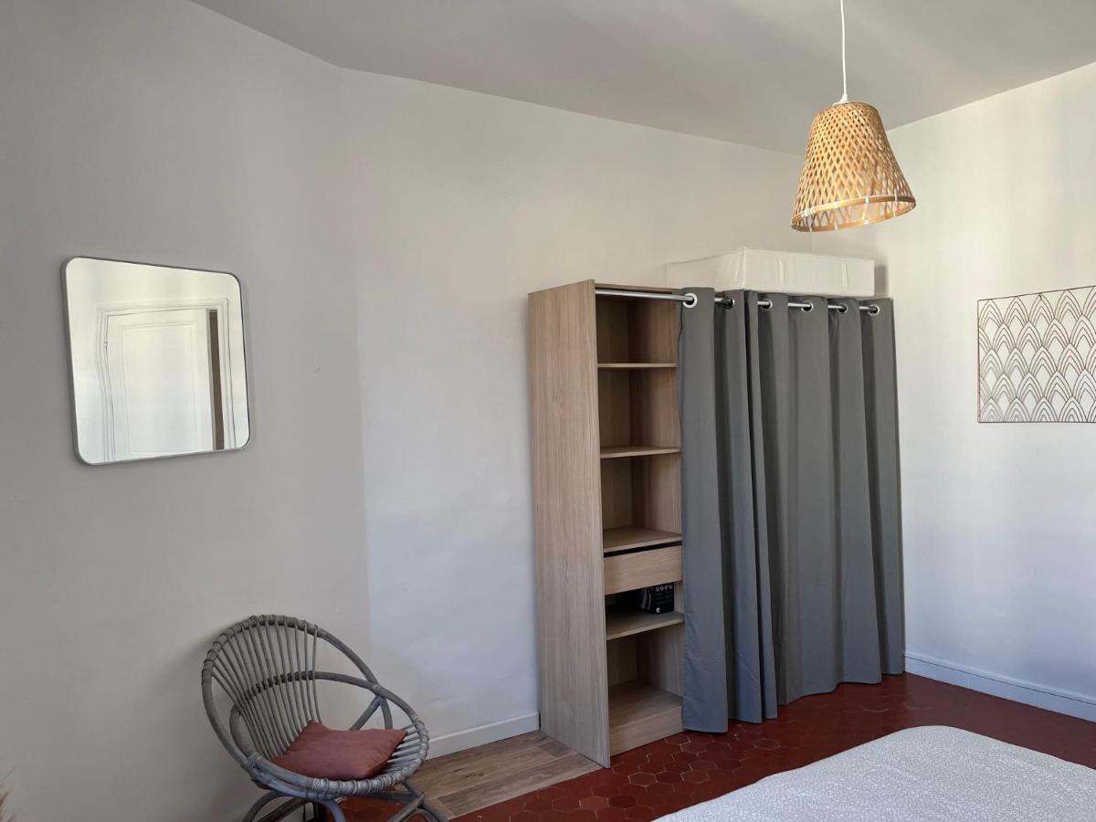 Appartement Hyeres - Centre Ville 3 Chambres 6 Personnes 4Eme Etage Escalier - Sebastien Claire エクステリア 写真